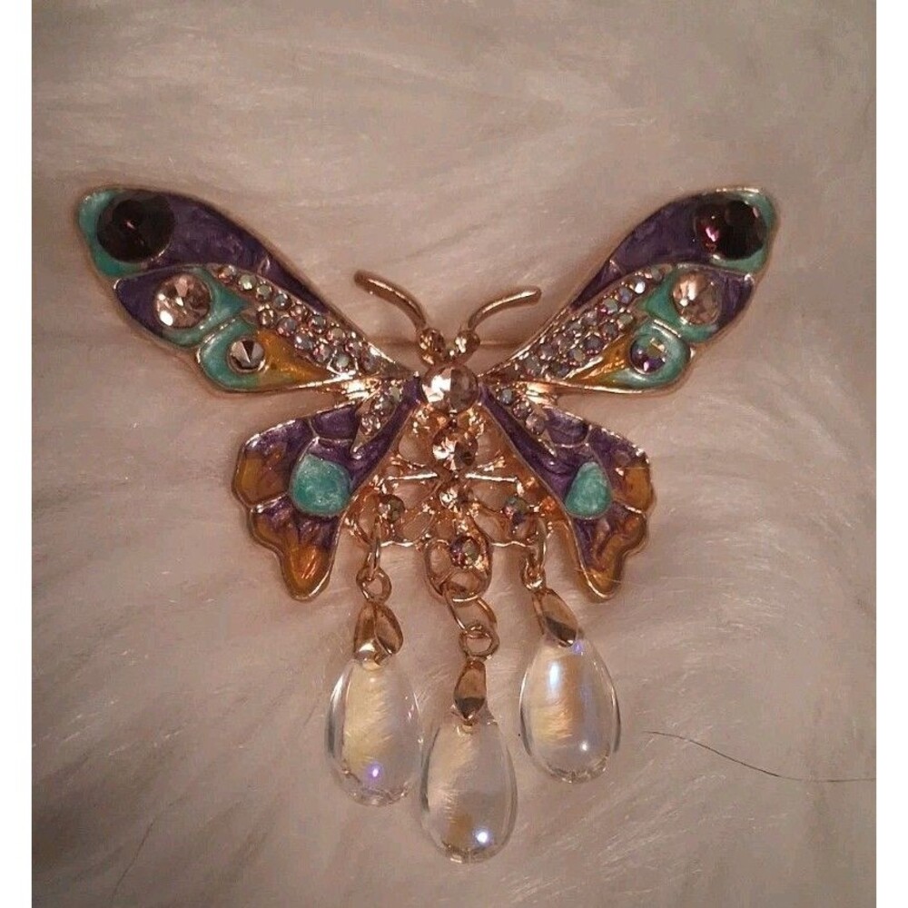 Butterfly Brooch: Sparkling Gem Jewelry